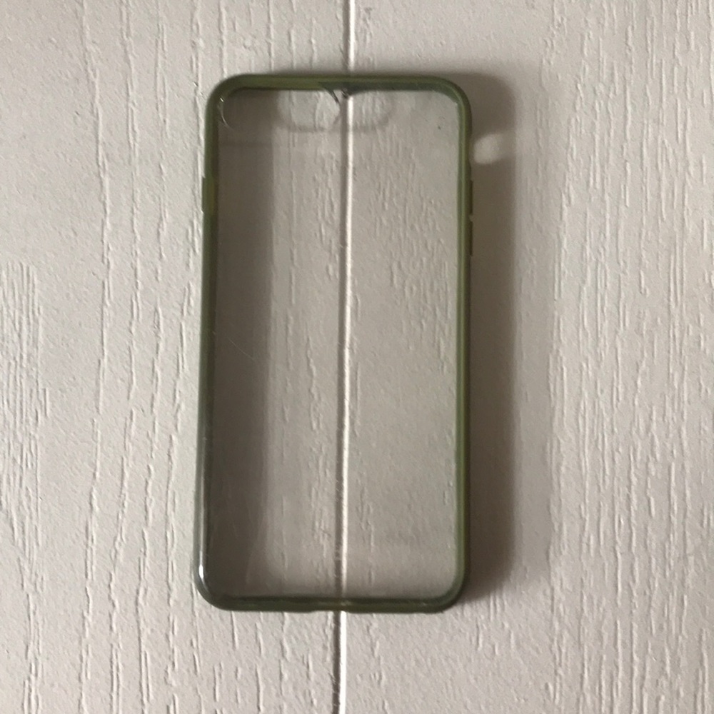 Clear case with green sides (iPhone 7/8 plus)
